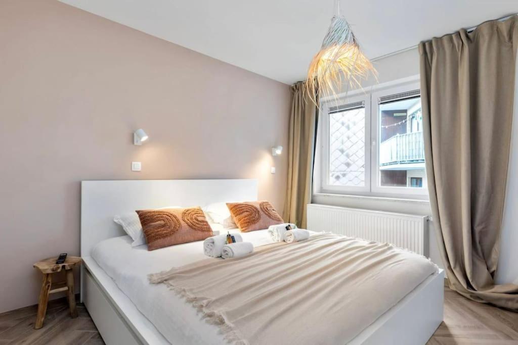 Michelle - Recent Gerenoveerd Stijlvol Appartement オステンド エクステリア 写真